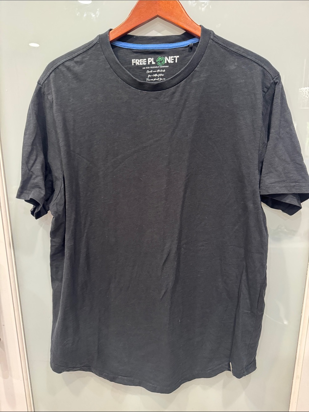 Free Planet Men's Basic Black Tee T-Shirt Short Sleeve Sz XL 100% Cotton